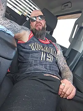 Beardedtattood live sex cam