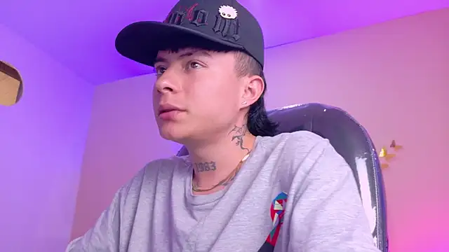 Nascary_Fox webcam