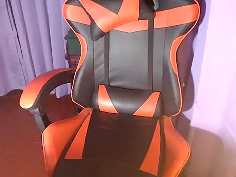 ColtishKira webcam