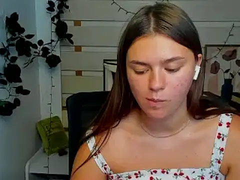 Josephine_Kiss webcam