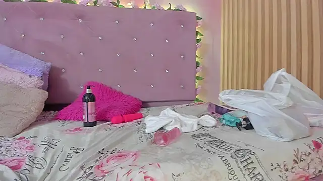 Melanie__Evans webcam
