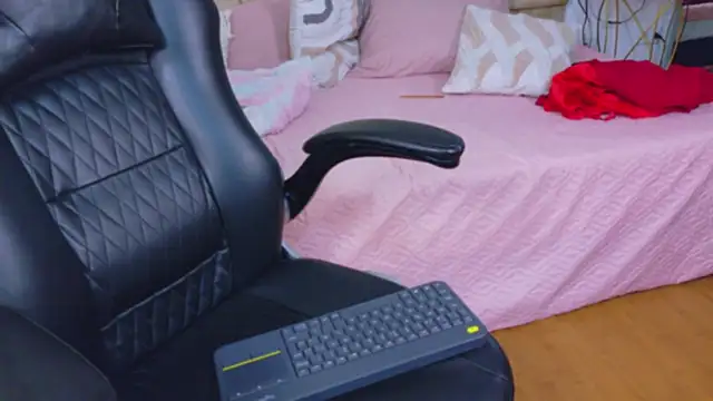 victoria_withmore webcam