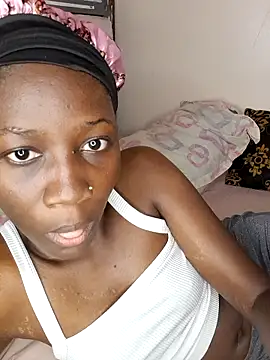 pookiezuu webcam