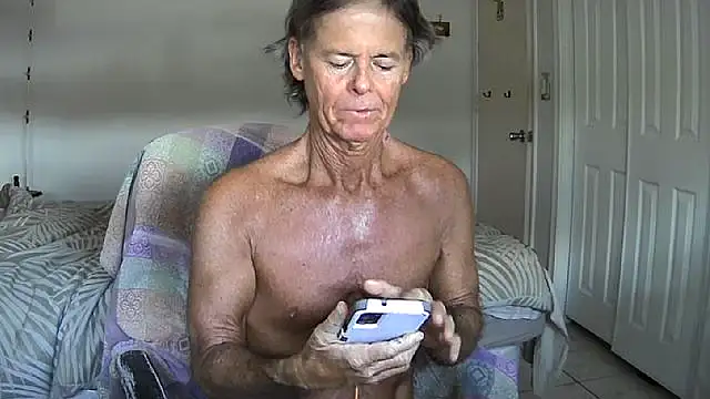 nakeedcowboi65 webcam