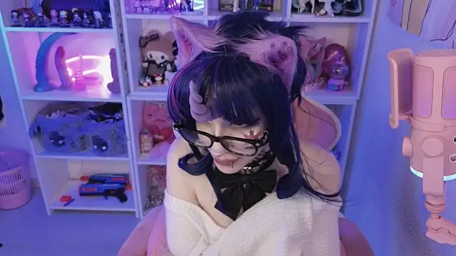 Nana_stolass live cam on StripChat