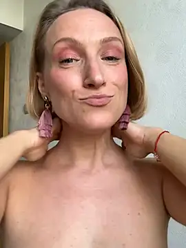 UmaTruewoman webcam