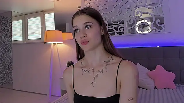 LuisaClover webcam