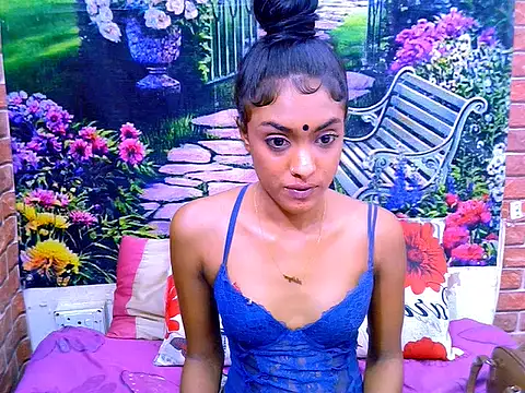 IndianPretty14u2Luv webcam