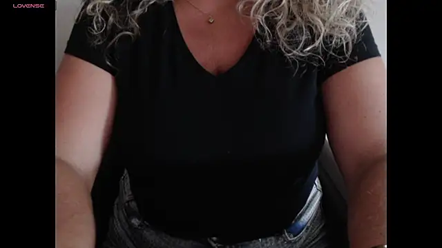 JenniLowen webcam