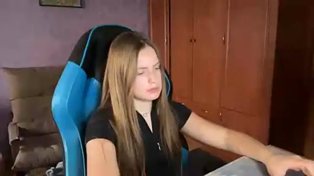 silksinner_ - SilkSinner_'s free webcam - UK Sex Cams