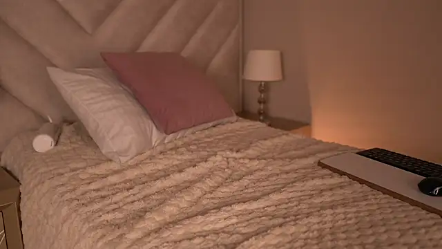 _angela_x webcam