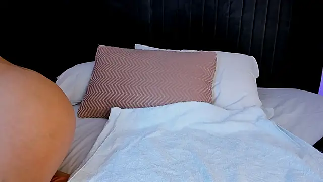 Karla_Hudsson webcam
