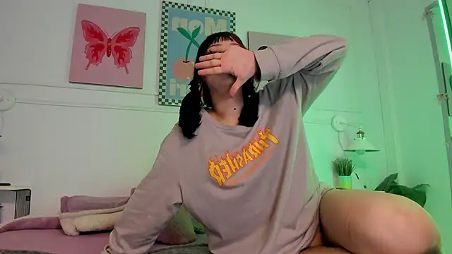 Zoe_Lynch_ webcam