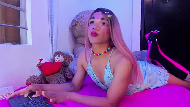 Samantha_Blaze1 webcam