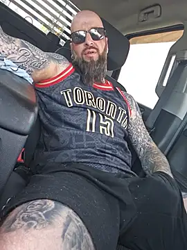 Beardedtattood webcam