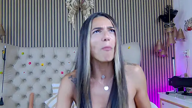 PlayfulShow webcam