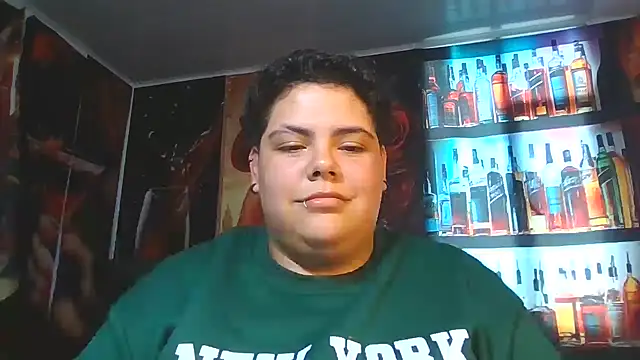 Hailey_Curvy webcam