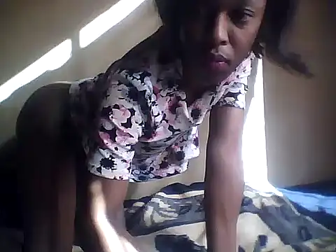 Blackhornybitc webcam