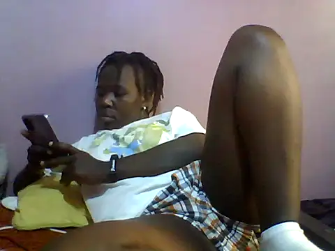 Emmashir1 webcam