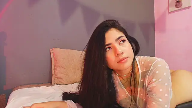 adara_johnson__ webcam