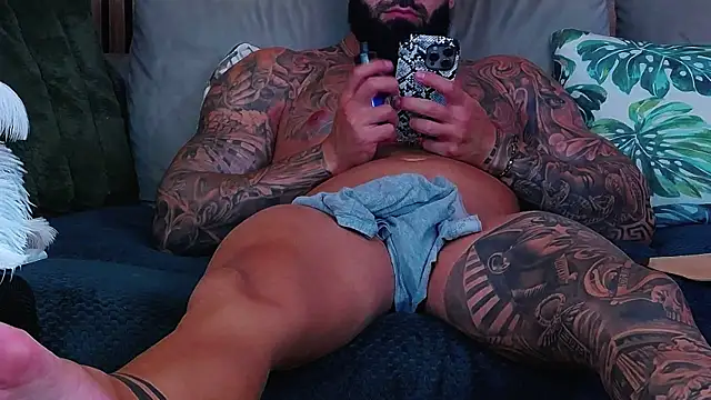 masterkingofmusclee webcam