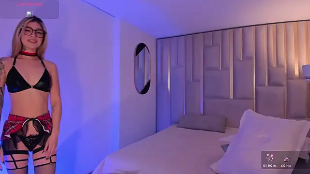 ViolettHansson webcam