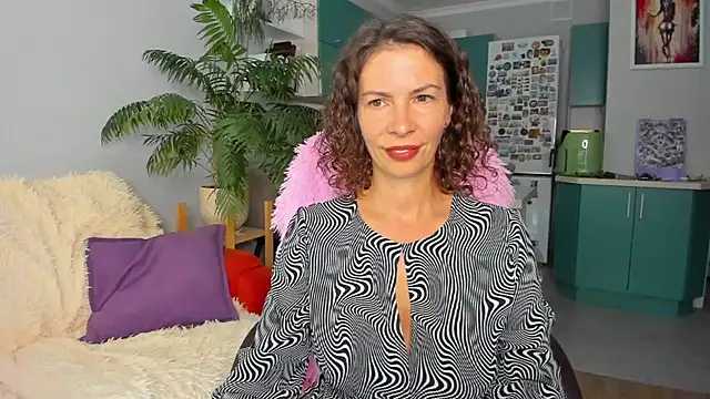 ChristinaGlory webcam