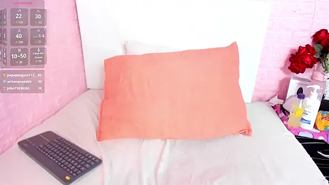 Celeste_Rox webcam