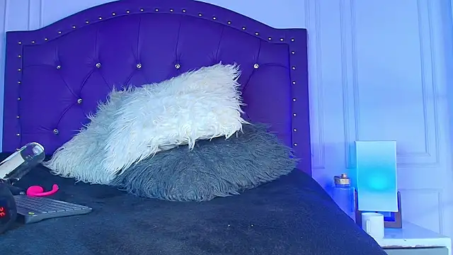 sarah_banks1 live cam on StripChat