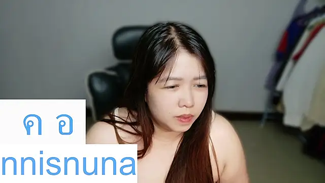 nunanunanuna live cam on StripChat
