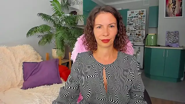 ChristinaGlory webcam
