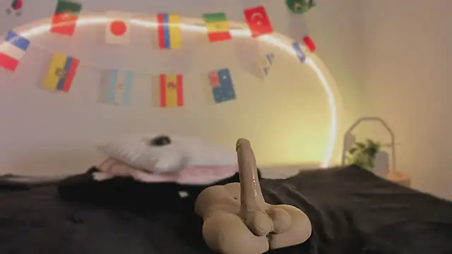 katiepeach_ webcam