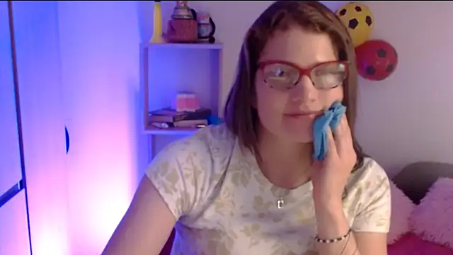 Camila-ventura live sex cam