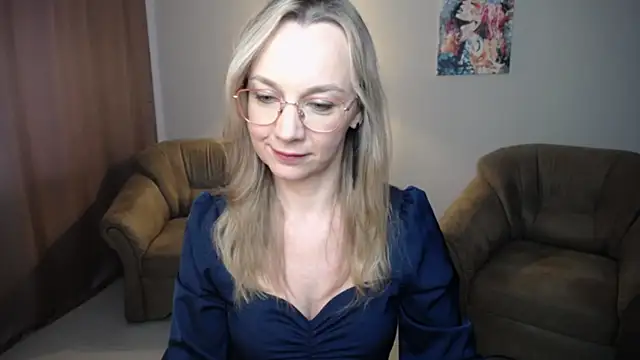 Ava_Elior webcam