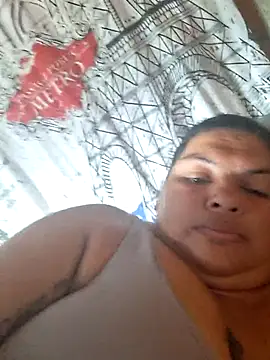 Juli_Powl webcam