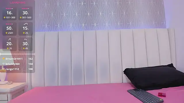 Tori_Gaviria webcam