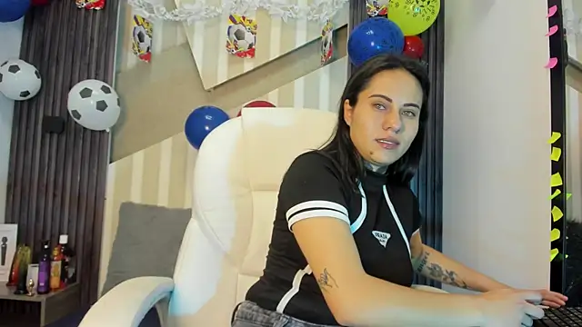 MadisonYoung000 webcam
