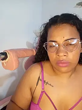 Bigass_Curly02 webcam