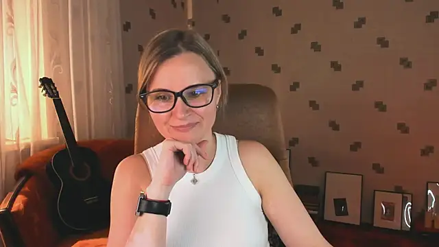 MiaSparkes live sex cam