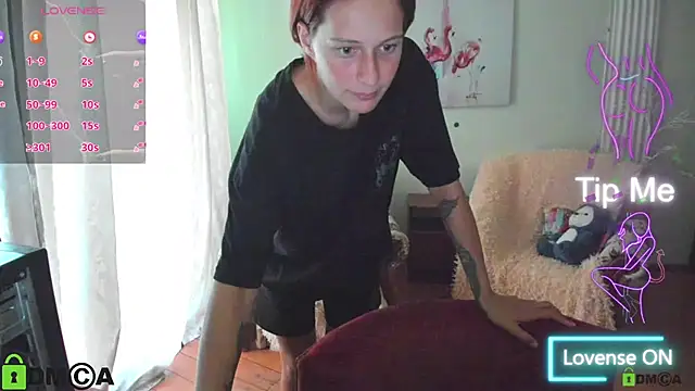 Lily_Viola live cam on StripChat