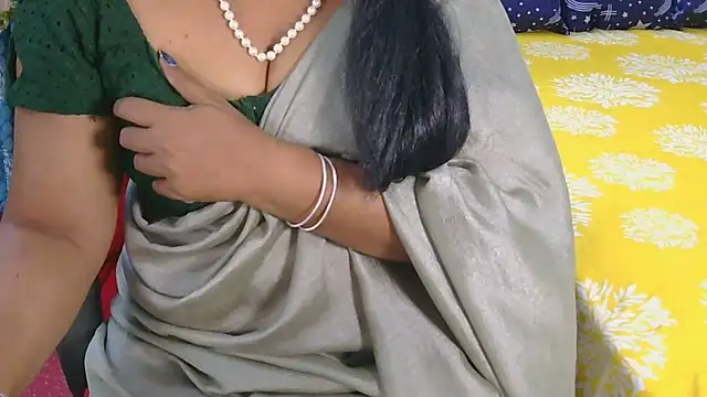 Mallu_Manisha live cam