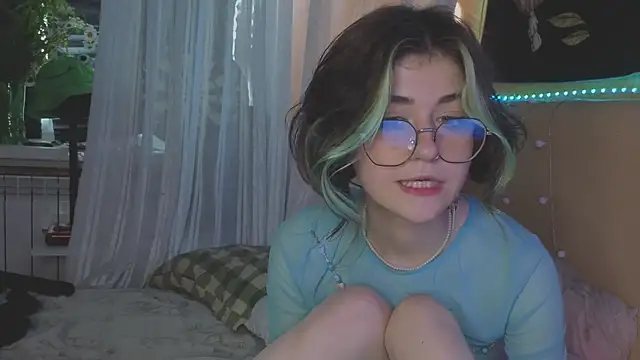 Miko_Meow webcam