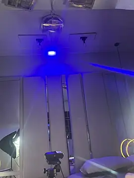 Broklinwhite_ webcam
