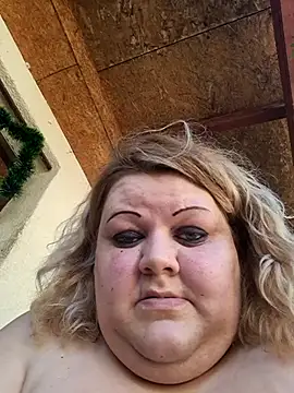 ducicsajsziii live cam on StripChat