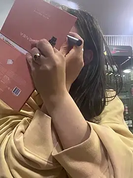 Broklinwhite_ webcam