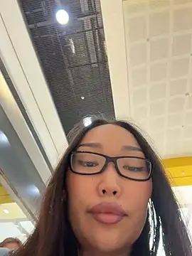 trytomakememoam webcam