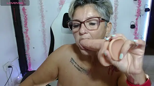 bety-cum2