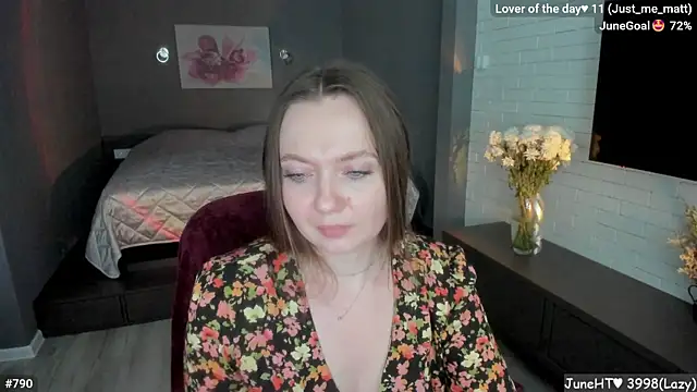LizaGost live cam on StripChat