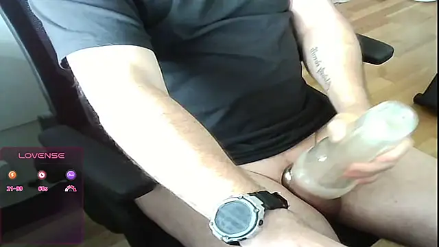 Big_And_ThickUK webcam