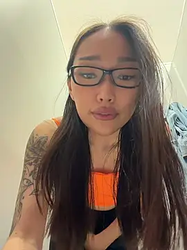 trytomakememoam webcam